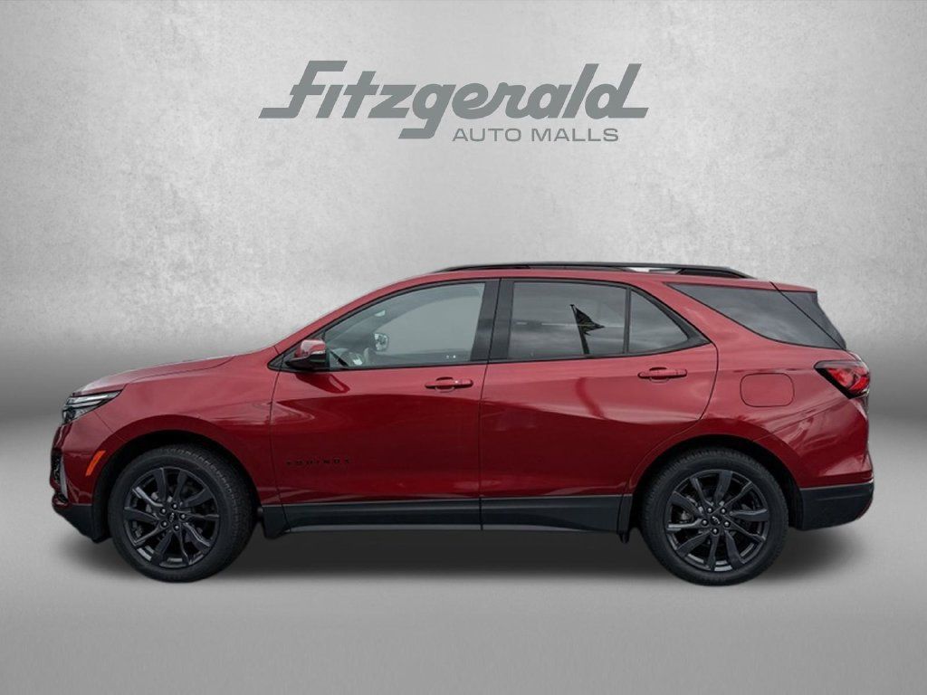 Used 2023 Chevrolet Equinox RS w/ RS Leather Package AWD/4WD image 8
