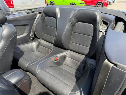 Used 2019 Ford Mustang GT Premium RWD image 16