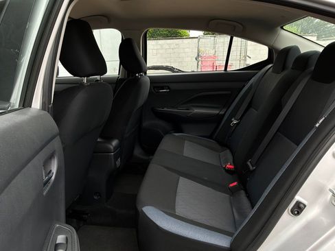 Used 2025 Nissan Versa SV FWD image 11