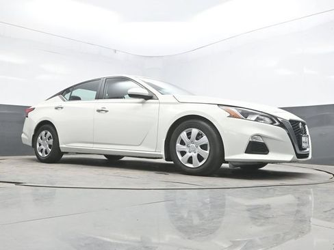 Used 2020 Nissan Altima 2.5 S FWD image 33