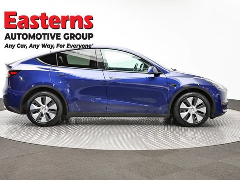 Used 2022 Tesla Model Y Long Range AWD/4WD image 4