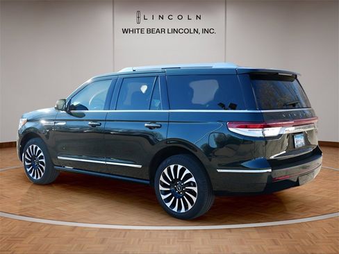 Used 2022 Lincoln Navigator Black Label image 6