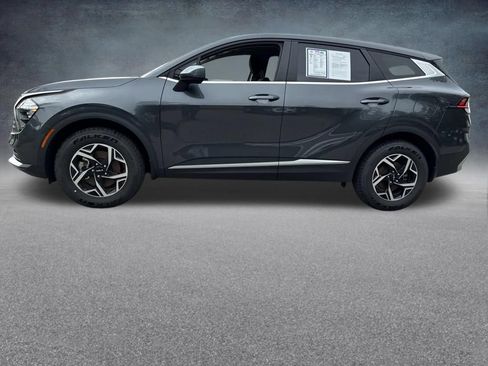 Used 2023 Kia Sportage LX AWD/4WD image 2