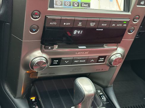 Used 2021 Lexus GX 460 Luxury w/ Off Road Package image 21