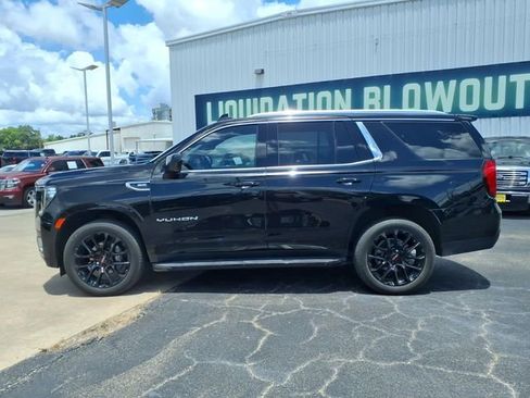 Used 2023 GMC Yukon SLE RWD image 8