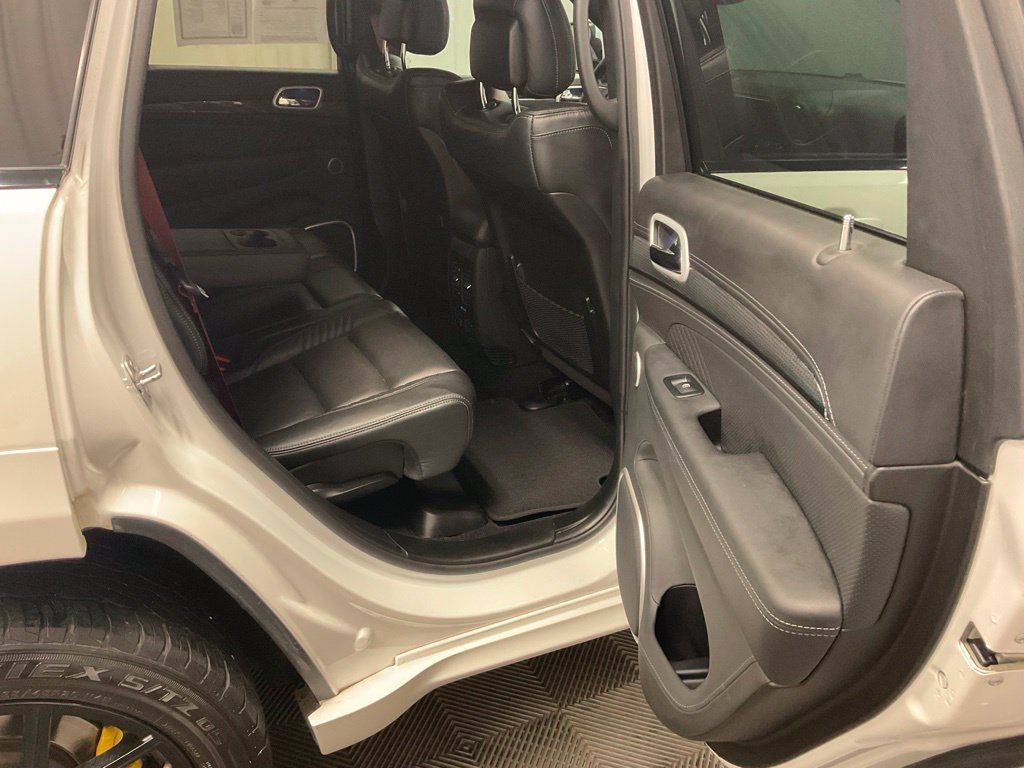 Used 2021 Jeep Grand Cherokee Trackhawk AWD/4WD image 31