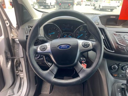 Used 2016 Ford Escape S image 10