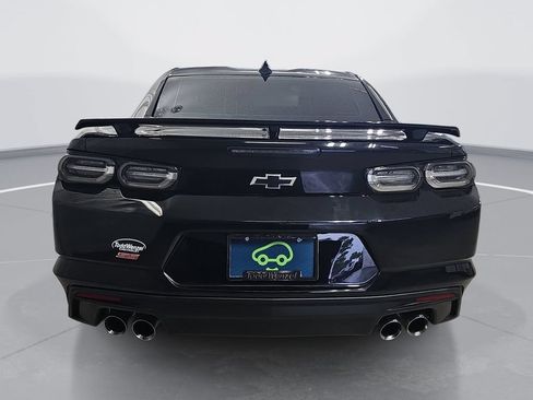 Used 2020 Chevrolet Camaro SS RWD image 5