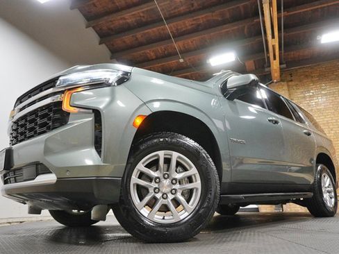 Used 2024 Chevrolet Tahoe LS AWD/4WD image 2