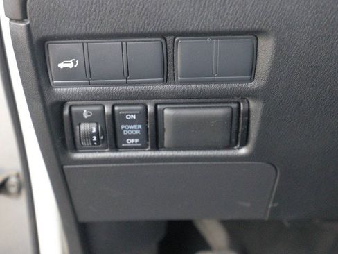 Used 2018 Nissan Armada SL w/ Moonroof Package AWD/4WD image 18