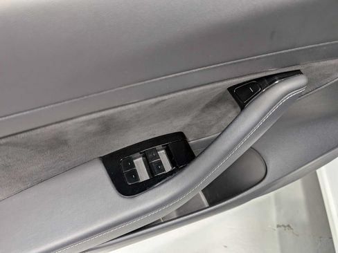 Used 2020 Tesla Model 3 Standard Range Plus RWD image 36