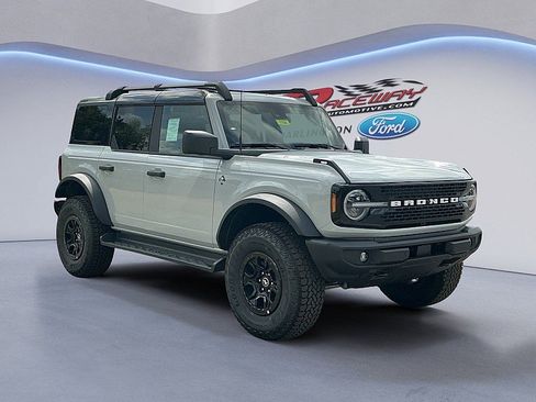 New 2026 Ford Bronco Outer Banks w/ Sasquatch Package image 7