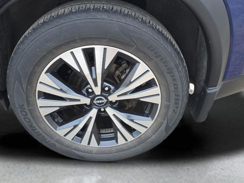 Used 2023 Nissan Rogue SV AWD/4WD image 30