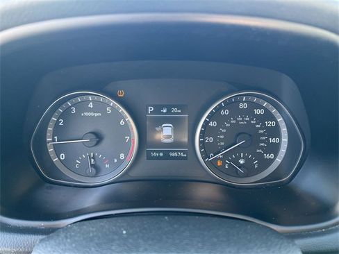 Used 2018 Hyundai Elantra GT image 23