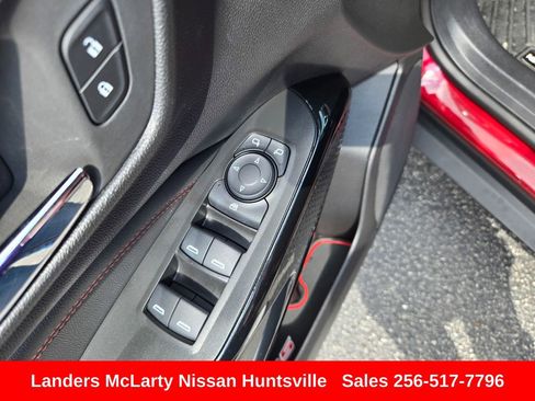 Used 2025 Chevrolet Trax RS w/ Driver Confidence Package FWD image 22