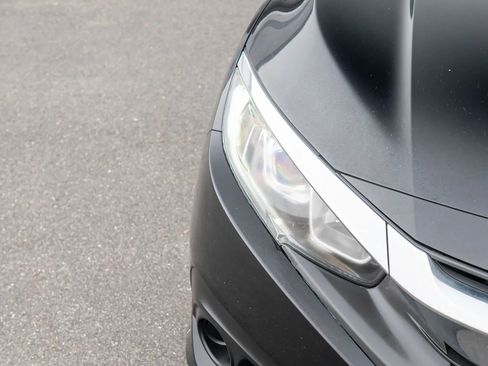 Used 2016 Honda Civic EX image 11