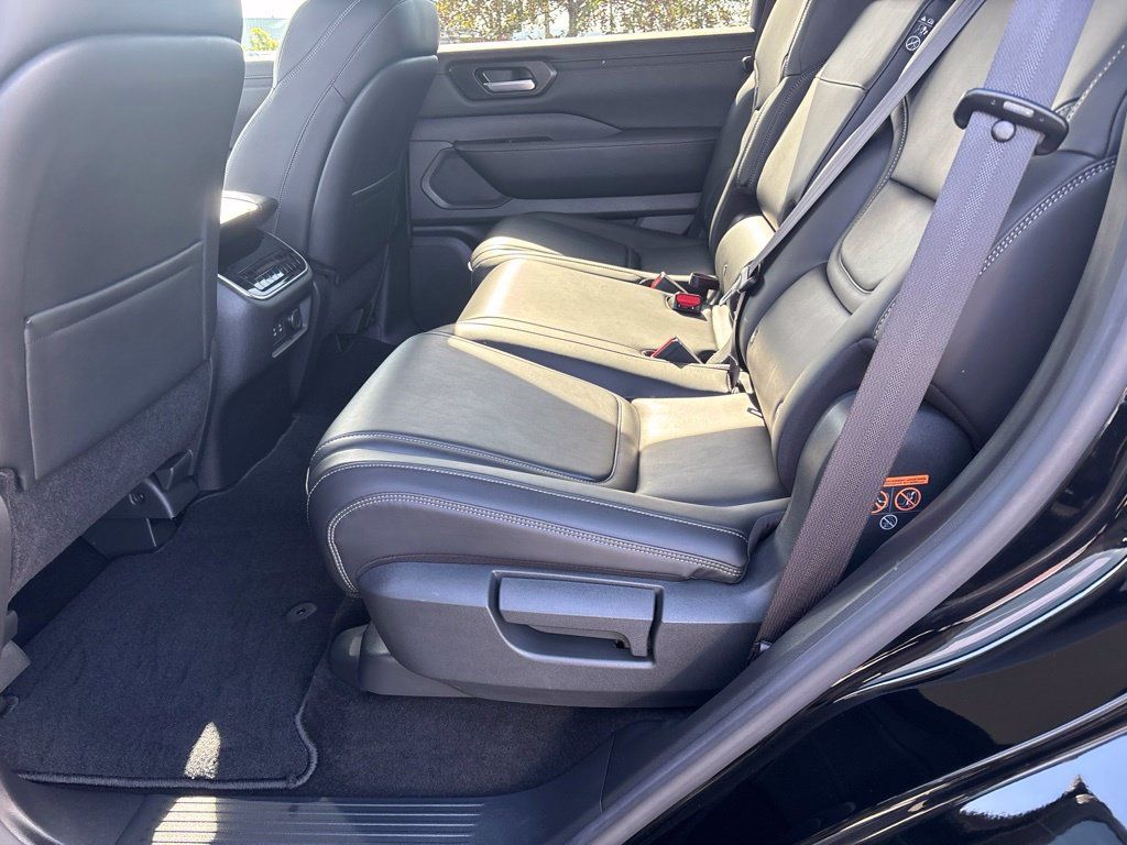 Certified 2026 Nissan Armada SV AWD/4WD image 22