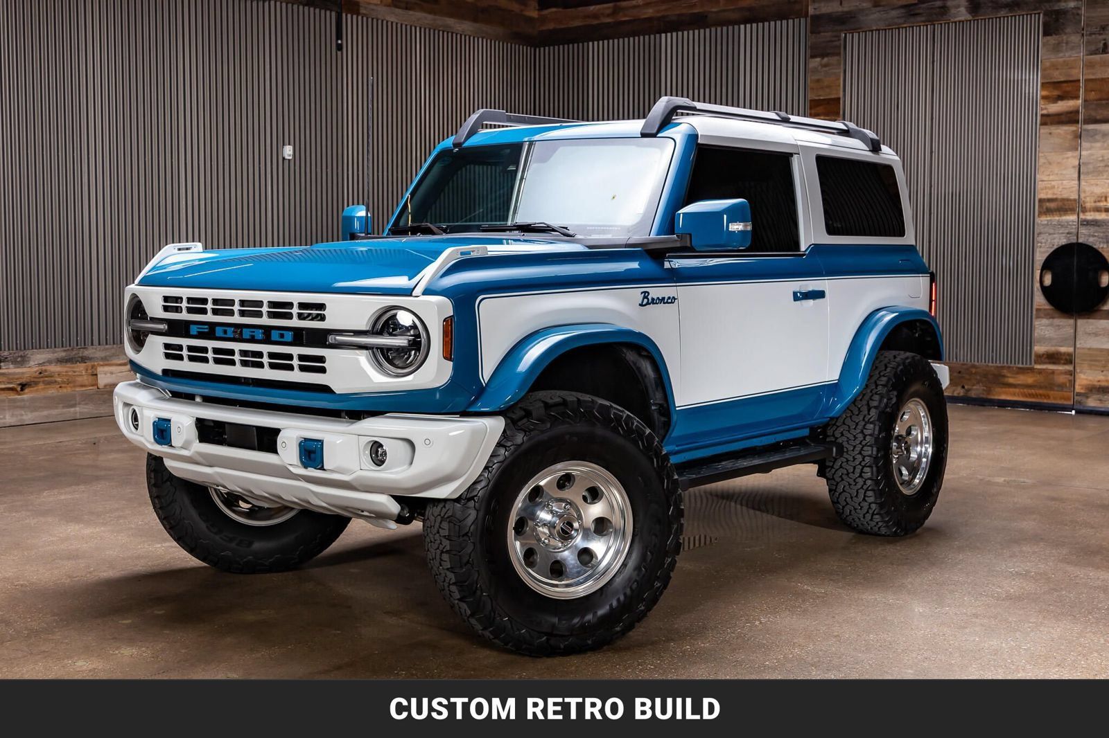 Used 2024 Ford Bronco Heritage Edition AWD/4WD image 5