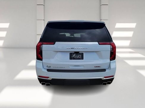 New 2026 GMC Yukon Denali w/ Denali Reserve Package RWD image 6