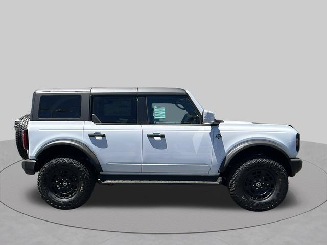 New 2026 Ford Bronco Outer Banks w/ Sasquatch Package AWD/4WD image 2
