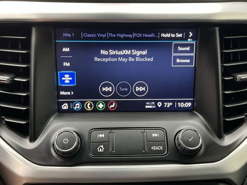 Certified 2023 GMC Acadia SLE w/ Driver Convenience Package image 19