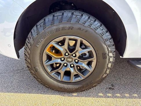 Used 2025 Ford Expedition Tremor AWD/4WD image 7