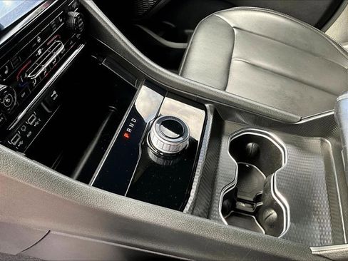 Used 2024 Jeep Grand Cherokee Limited image 15