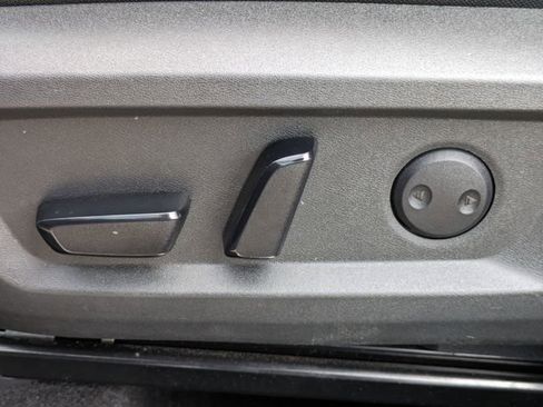 Used 2021 Nissan Rogue SV image 22