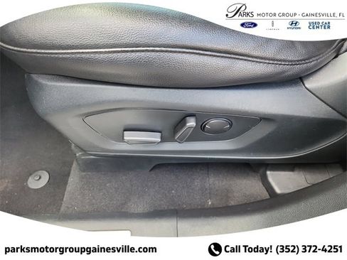 Certified 2023 Ford Explorer Limited w/ Equipment Group 301A image 18