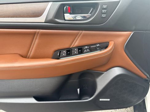 Used 2018 Subaru Outback 3.6R Touring image 10