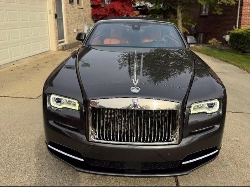 Used 2016 Rolls-Royce Dawn RWD image 4