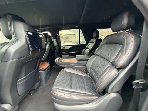 New 2025 Lincoln Navigator L Black Label image 13