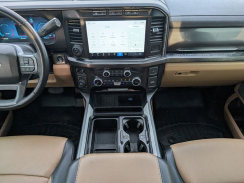 Used 2023 Ford F250 Lariat w/ Lariat Ultimate Package image 7