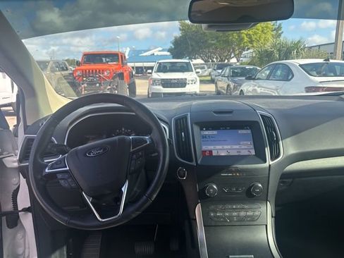 Used 2019 Ford Edge SEL w/ Equipment Group 201A AWD/4WD image 11
