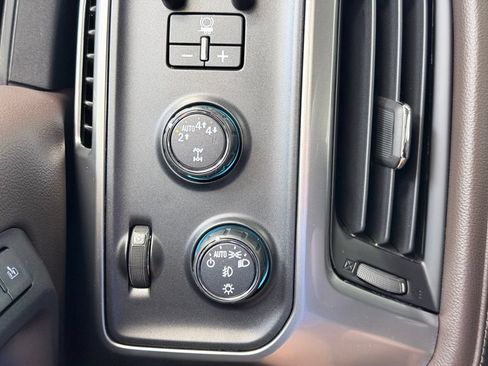 Used 2017 Chevrolet Silverado 1500 LTZ w/ Sport Package AWD/4WD image 40