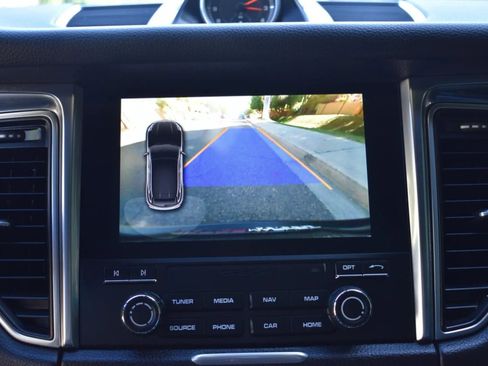 Used 2017 Porsche Macan S w/ Premium Package Plus image 17