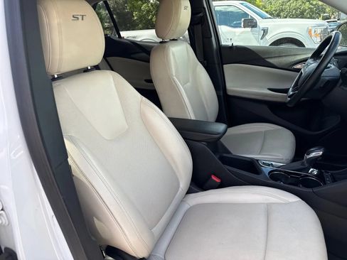 Used 2024 Buick Encore GX Sport Touring FWD image 15