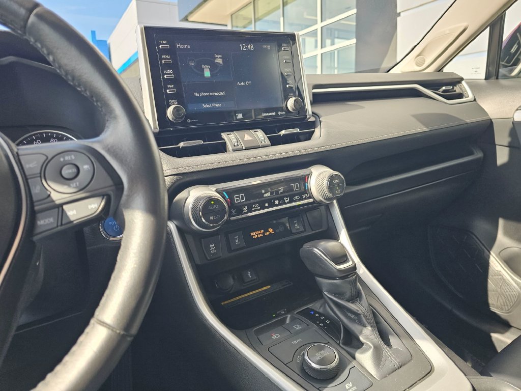 Used 2021 Toyota RAV4 XLE Premium AWD/4WD image 29