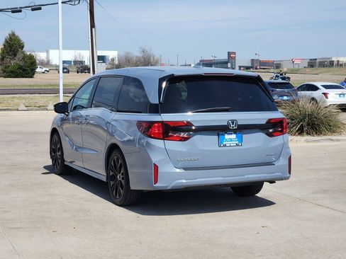 Certified 2025 Honda Odyssey Sport-L image 7