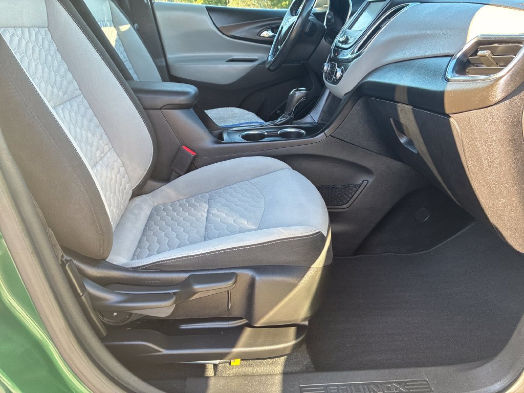 Used 2018 Chevrolet Equinox LT AWD/4WD image 29