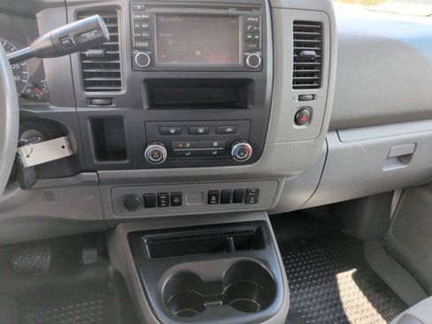 Used 2018 Nissan NV 3500 SL w/ Navigation Package RWD image 13