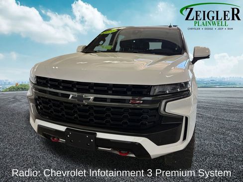 Used 2021 Chevrolet Tahoe Z71 w/ Luxury Package AWD/4WD image 9