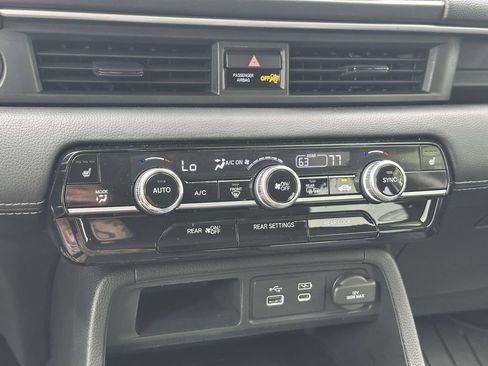 Used 2023 Honda Pilot Touring image 28