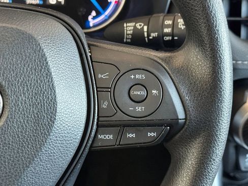 Used 2024 Toyota RAV4 XLE AWD/4WD image 29