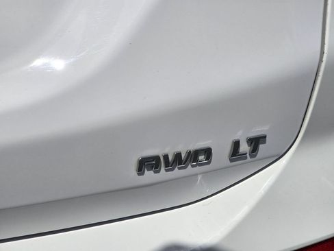 Used 2022 Chevrolet Equinox LT AWD/4WD image 16