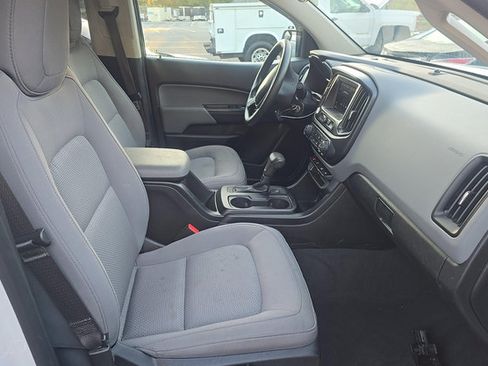 Used 2020 Chevrolet Colorado W/T w/ WT Convenience Package AWD/4WD image 8