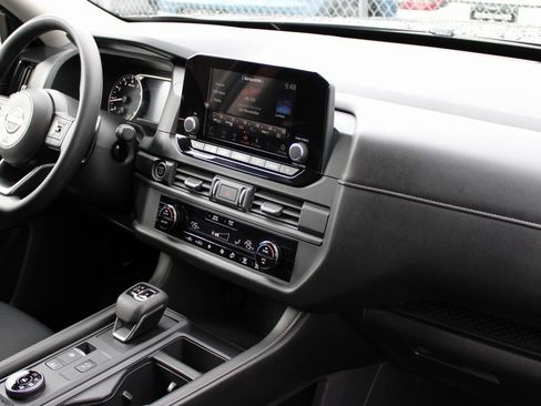 Certified 2024 Nissan Pathfinder S image 26