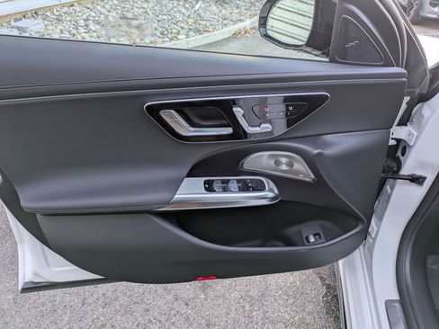 New 2026 Mercedes-Benz E 450 4MATIC Sedan image 11