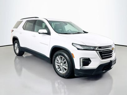 Used 2022 Chevrolet Traverse LT