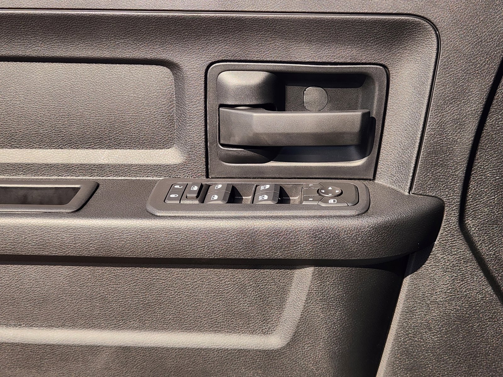 New 2026 RAM 3500 Tradesman AWD/4WD image 19